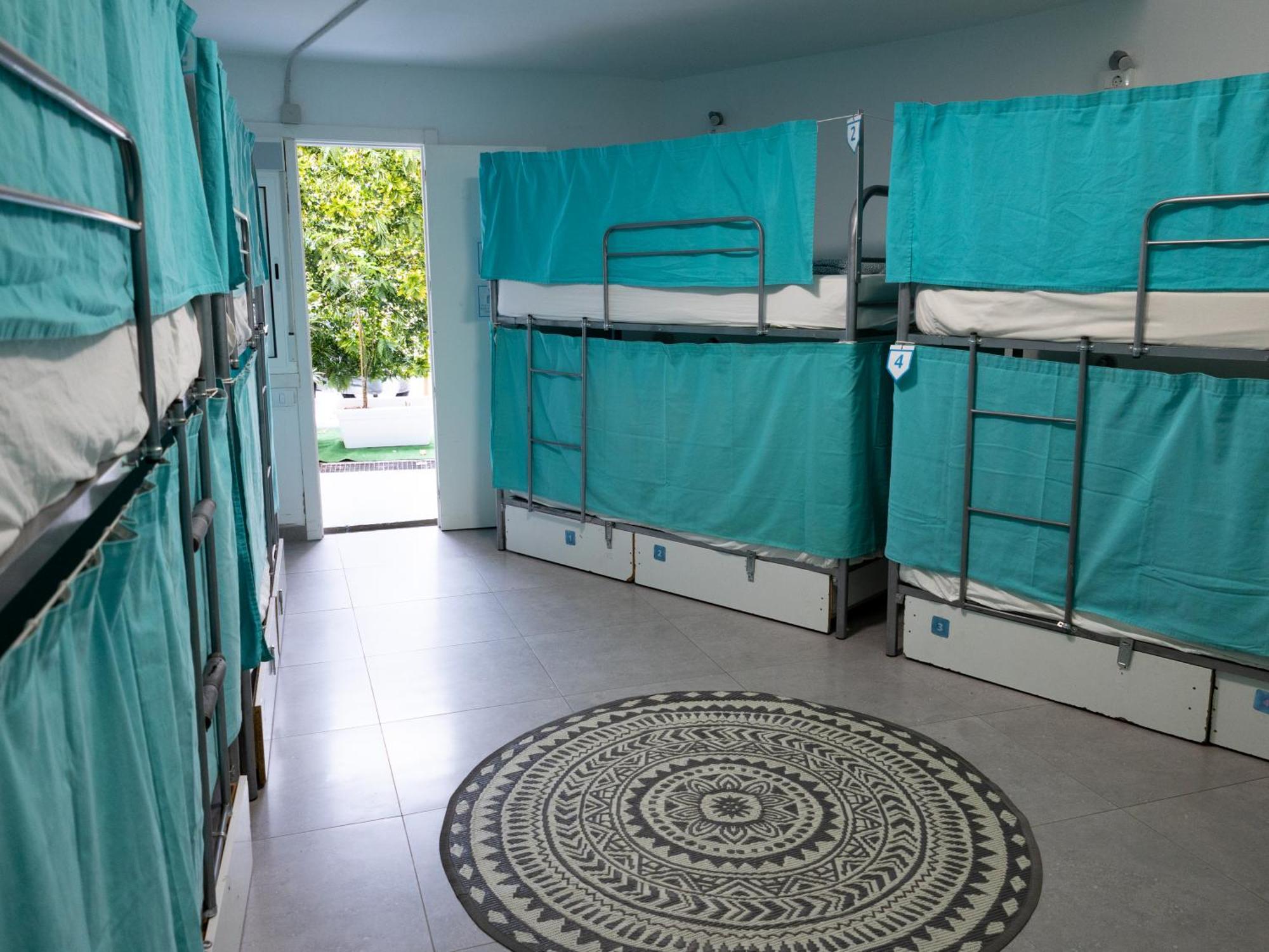 Duque Nest Hostel Costa Adeje  Exterior photo